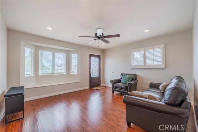 21514 Ellinwood Drive, Torrance CA: https://media.crmls.org/medias/62565f72-df0f-4231-b059-bf0908254bc8.jpg
