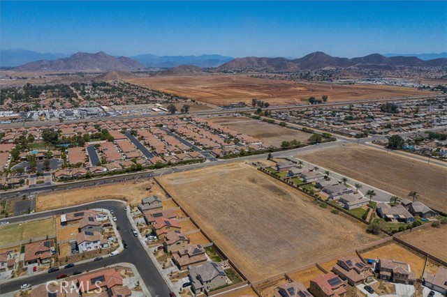 1246 Barnett, Menifee CA: https://media.crmls.org/medias/62568ad1-cd36-4aca-a8f5-3f5a93e925b9.jpg