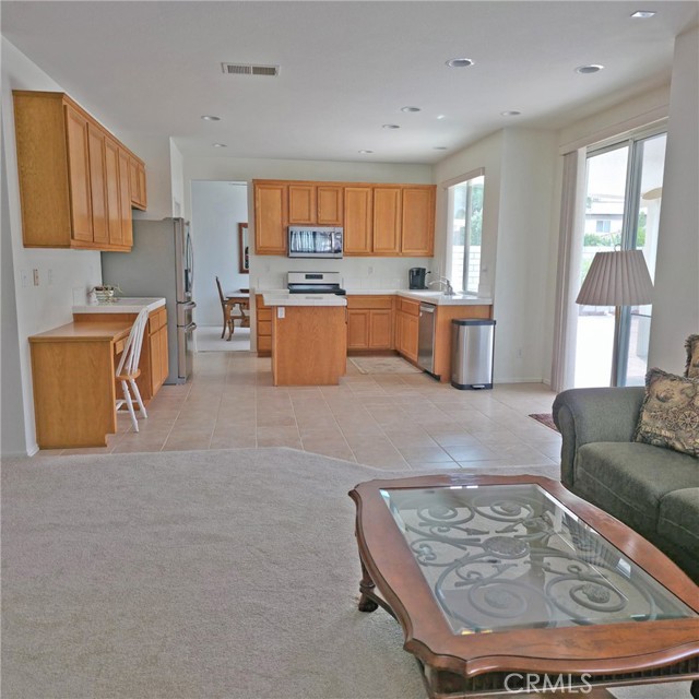 Detail Gallery Image 11 of 32 For 31935 Violet Dr, Winchester,  CA 92596 - 4 Beds | 3 Baths