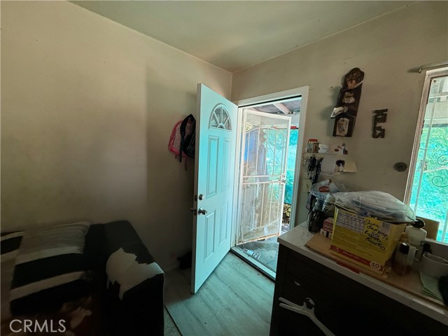 4041 Eagle Street, Los Angeles CA: https://media.crmls.org/medias/625a3764-1ff3-4a1d-bdd8-5cc904a370f8.jpg