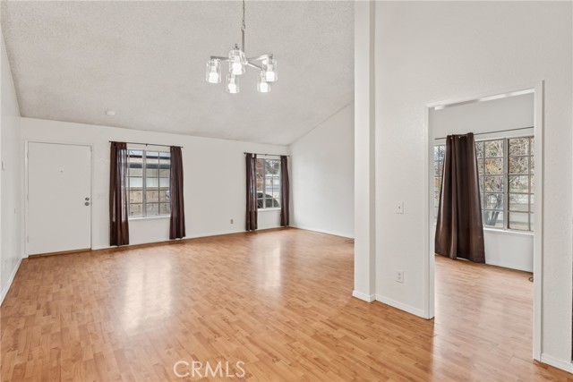 Image 7 of 36 For 915 Church Street