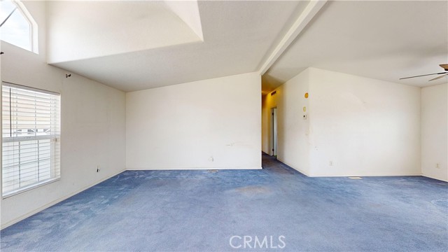 Detail Gallery Image 13 of 37 For 3595 Santa Fe Ave #209,  Long Beach,  CA 90810 - 3 Beds | 2 Baths