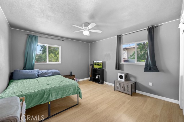 4620 East Charlton Avenue, Hemet CA: https://media.crmls.org/medias/625bfbcc-8061-4df8-bad3-60c0c8b10389.jpg