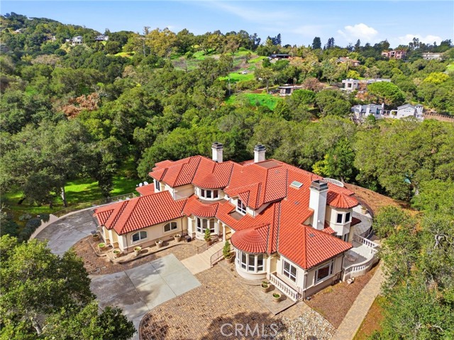 Detail Gallery Image 3 of 44 For 28080 Laura Ct, Los Altos Hills,  CA 94022 - 5 Beds | 7 Baths