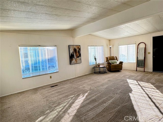 Detail Gallery Image 4 of 23 For 6259 East Sea Breeze Drive #30,  Long Beach,  CA 90803 - 2 Beds | 2 Baths
