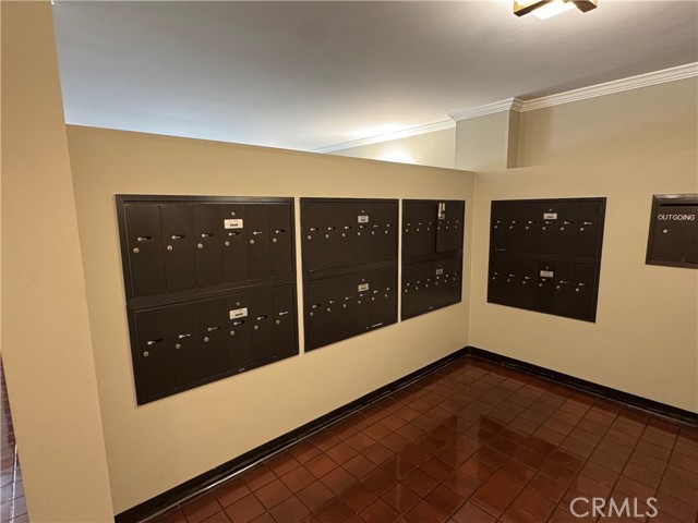 Detail Gallery Image 6 of 34 For 330 W California Bld #203,  Pasadena,  CA 91105 - 1 Beds | 2 Baths