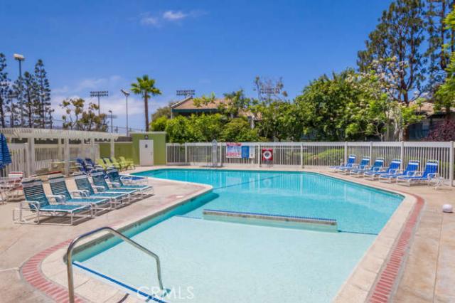 649 Prospect Avenue, Redondo Beach, California 90277, 2 Bedrooms Bedrooms, ,2 BathroomsBathrooms,Residential,Sold,Prospect,SB14132096