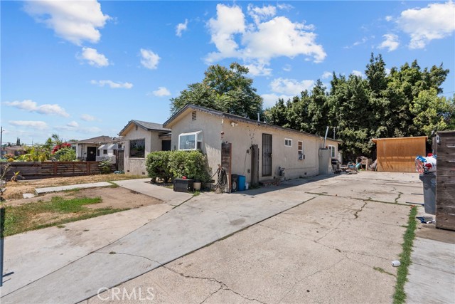 Detail Gallery Image 8 of 43 For 2001 N Salinas Ave, Los Angeles,  CA 90059 - 4 Beds | 2 Baths