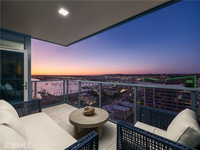 Detail Gallery Image 15 of 50 For 1388 Kettner Bld #2803,  San Diego,  CA 92101 - 2 Beds | 2 Baths