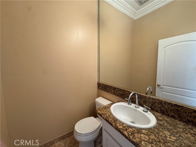 Detail Gallery Image 11 of 28 For 4912 Hesperia, Encino,  CA 91316 - 3 Beds | 2/1 Baths