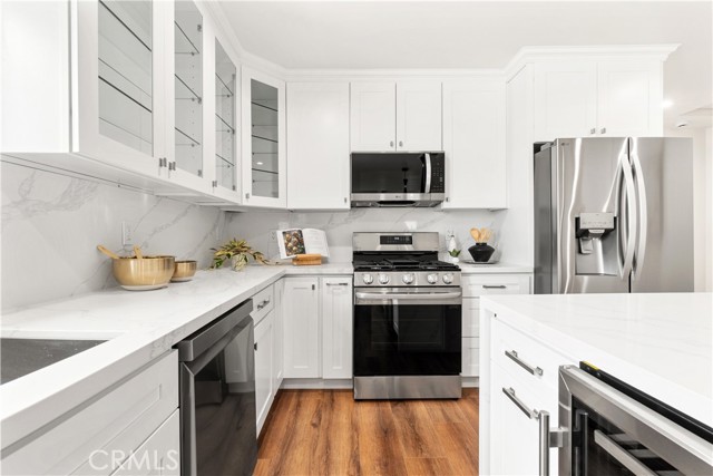 215 E Sierra Madre Avenue, Azusa CA: https://media.crmls.org/medias/6260767d-8e41-45a0-bdd3-cc7a97f8473c.jpg