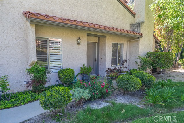 Detail Gallery Image 3 of 42 For 19210 Lahey St #2,  Porter Ranch,  CA 91326 - 3 Beds | 2/1 Baths