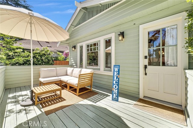 Detail Gallery Image 1 of 30 For 319 W 6th St, Claremont,  CA 91711 - 2 Beds | 2 Baths