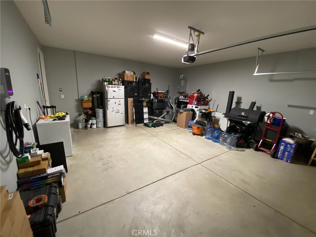 https://media.crmls.org/medias/62620233-f14a-413e-8222-deca5661f1bb.jpg?preset=X-Large