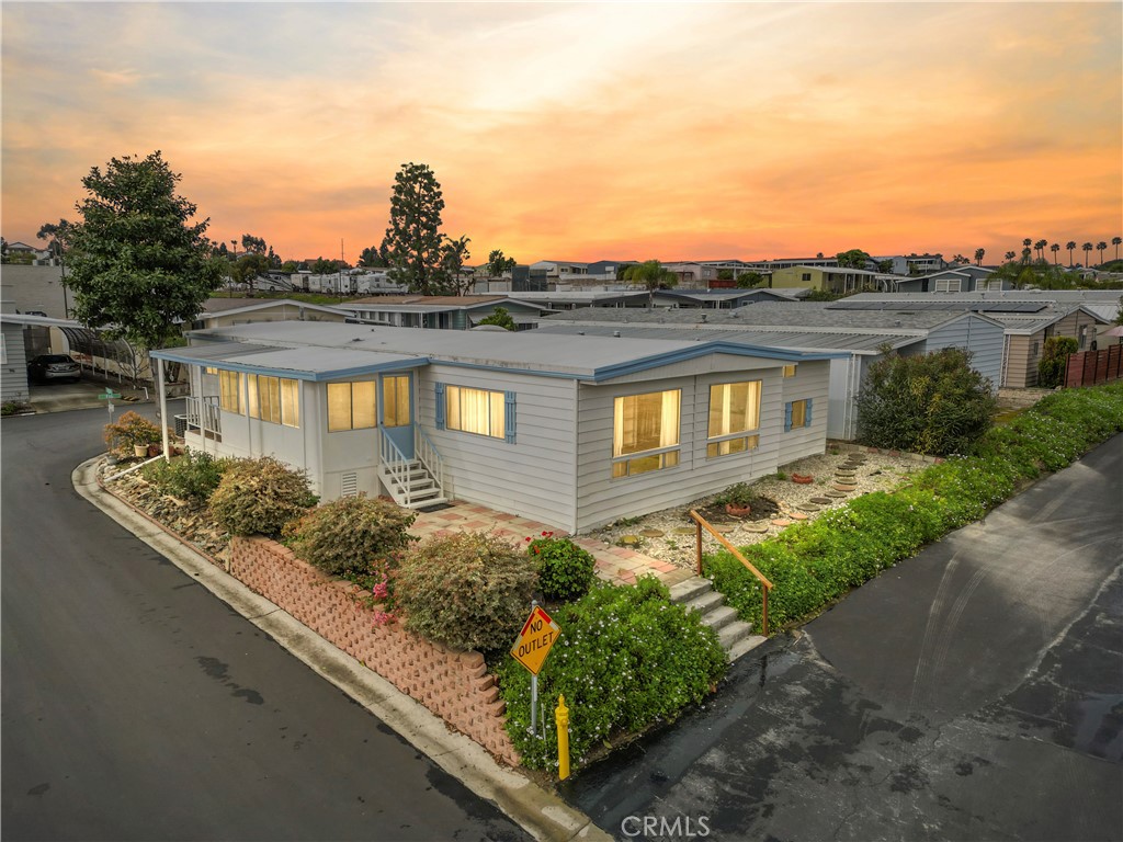 650 S Rancho Santa Fe Rd