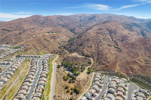 11085 Canyon Circle, Corona CA: https://media.crmls.org/medias/62629631-dade-4c0d-aa02-6d8ca387e30b.jpg