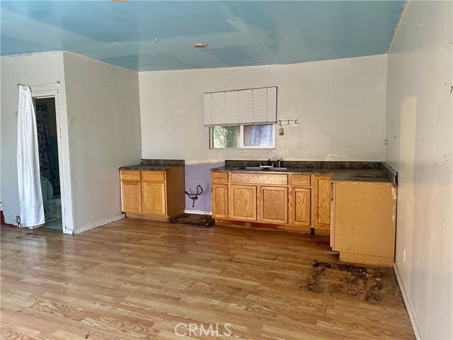 Detail Gallery Image 18 of 39 For 13608 Yukon Ave, Hawthorne,  CA 90250 - 5 Beds | 3 Baths