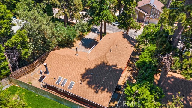 5940 Lake Drive, Angelus Oaks CA: https://media.crmls.org/medias/626334cd-77e9-4cd3-93d4-315a54fa659a.jpg