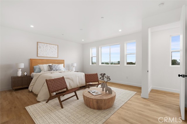 Detail Gallery Image 2 of 33 For 11410 W Calvert St, North Hollywood,  CA 91606 - 3 Beds | 3/1 Baths