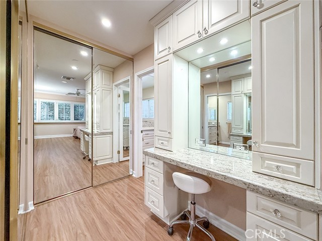 17512 Superior Street photo 47