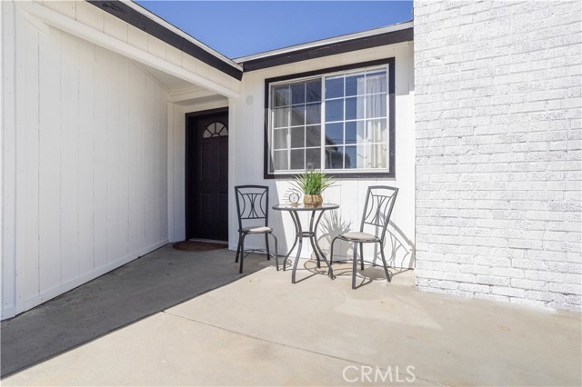 Detail Gallery Image 2 of 34 For 8525 Kester Ave, Panorama City,  CA 91402 - 3 Beds | 2/1 Baths