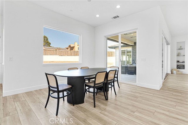 Detail Gallery Image 19 of 47 For 16383 Ridge View Dr, Apple Valley,  CA 92307 - 4 Beds | 2/1 Baths