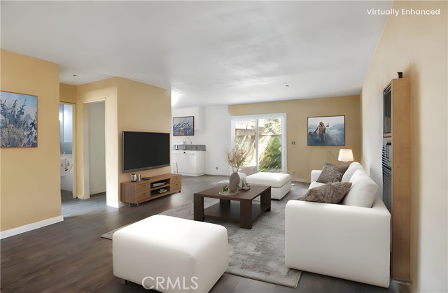 1003 W Myrtle Street, Santa Ana CA: https://media.crmls.org/medias/62666457-9579-40c2-a9e6-89b1111611a9.jpg