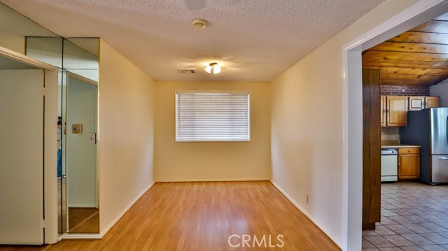 Detail Gallery Image 36 of 42 For 15841 Marlin Pl, Van Nuys,  CA 91406 - 2 Beds | 2 Baths