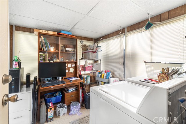 2350 250th Street, Lomita CA: https://media.crmls.org/medias/62668f63-3102-4968-94d0-f67bdae7ba01.jpg