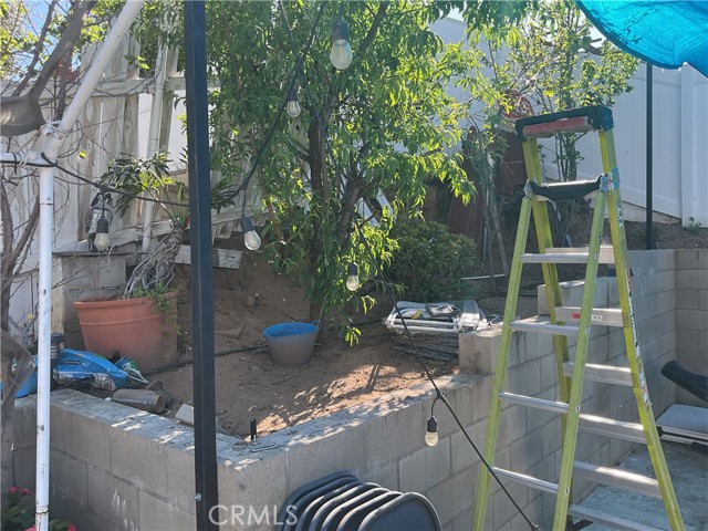 Detail Gallery Image 5 of 11 For 6544 via Florencia, Jurupa Valley,  CA 92509 - 3 Beds | 2 Baths