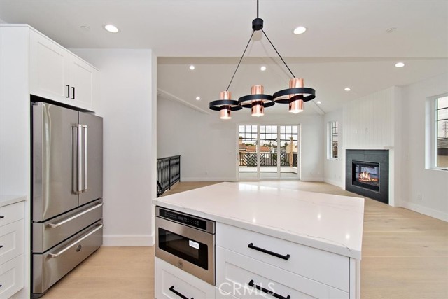 2406 Mathews Avenue, Redondo Beach, California 90278, 4 Bedrooms Bedrooms, ,3 BathroomsBathrooms,Residential,Sold,Mathews,SB21216620