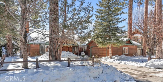 Detail Gallery Image 1 of 1 For 178 Meadow View Dr, Big Bear Lake,  CA 92315 - 4 Beds | 2/1 Baths