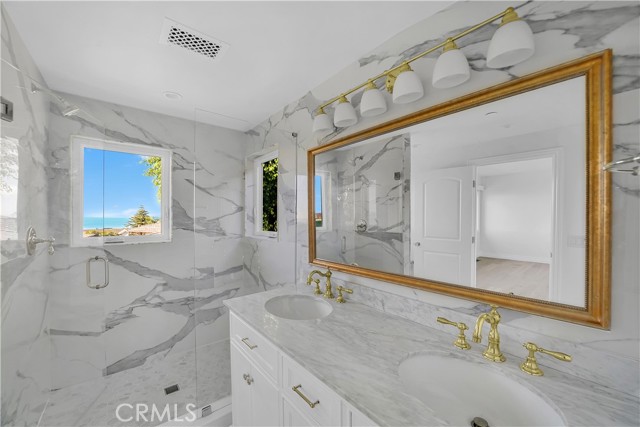 Detail Gallery Image 28 of 65 For 8 S Vista De La Luna, Laguna Beach,  CA 92651 - 4 Beds | 5 Baths