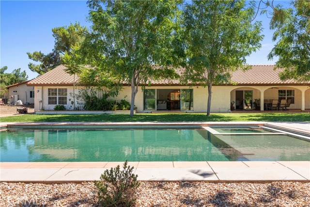 35356 Sierra Vista Drive, Agua Dulce CA: https://media.crmls.org/medias/6269008e-4ae2-4d36-9eb6-736cf92711ff.jpg
