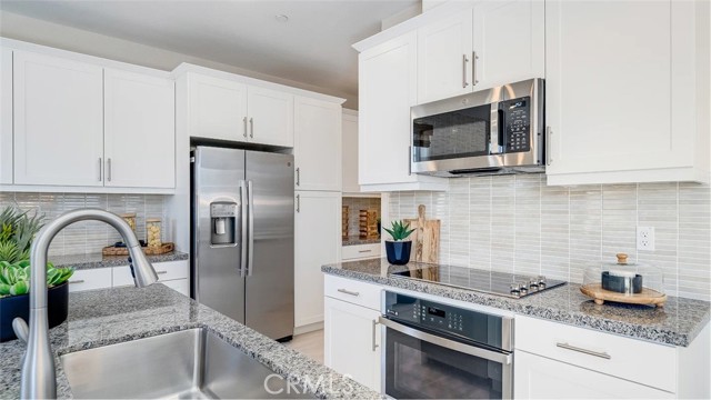 Detail Gallery Image 3 of 23 For 4463 S Patterson Paseo, Ontario,  CA 91762 - 4 Beds | 2/1 Baths