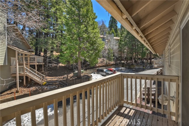 Detail Gallery Image 27 of 34 For 142 Rockledge Ln, Lake Arrowhead,  CA 92352 - 2 Beds | 2 Baths