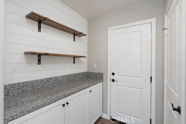 21851 Moveo Drive, Saugus CA: https://media.crmls.org/medias/62696004-564a-4366-89d2-c9cfb1c54048.jpg