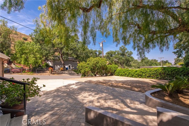 5893 Oak Knolls Road, Simi Valley CA: https://media.crmls.org/medias/6269d658-23e8-41c0-af67-bccbbc6386d6.jpg