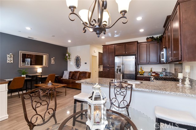 Detail Gallery Image 2 of 22 For 40434 Calle Real, Murrieta,  CA 92563 - 2 Beds | 2/1 Baths