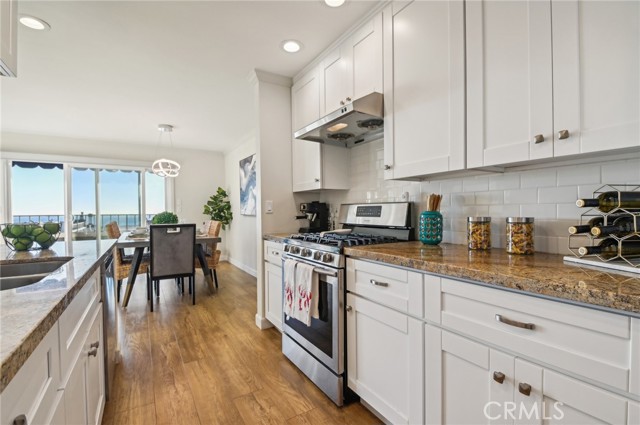 Detail Gallery Image 19 of 75 For 25912 Vista Dr, Dana Point,  CA 92624 - 3 Beds | 2/1 Baths