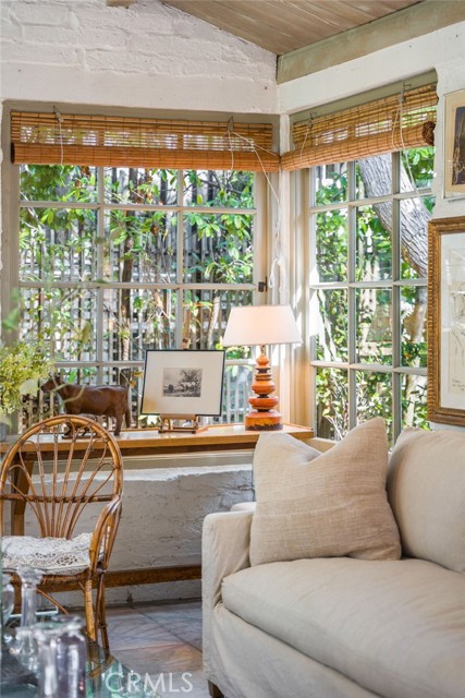 Detail Gallery Image 13 of 34 For 724 Poppy Ave, Corona Del Mar,  CA 92625 - 2 Beds | 1 Baths