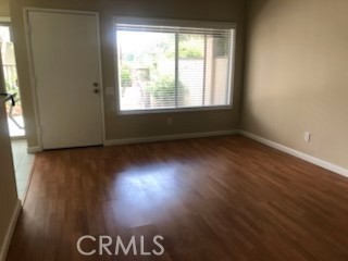 Detail Gallery Image 3 of 11 For 25707 Player, Valencia,  CA 91355 - 3 Beds | 2/1 Baths