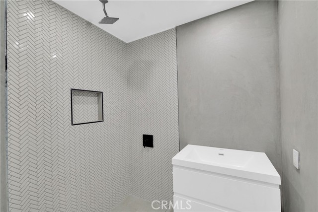 Detail Gallery Image 22 of 36 For 12701 Harris Ave, Lynwood,  CA 90262 - 3 Beds | 2 Baths