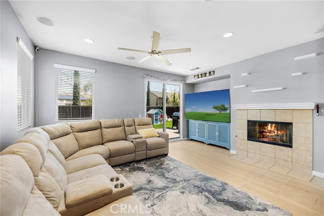 Detail Gallery Image 3 of 23 For 28396 Brantley Ct, Menifee,  CA 92585 - 3 Beds | 2 Baths