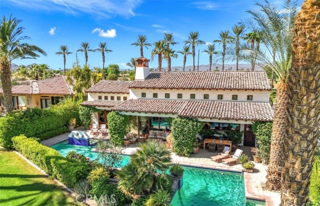 Detail Gallery Image 4 of 49 For 56145 Village Dr, La Quinta,  CA 92253 - 3 Beds | 3/1 Baths