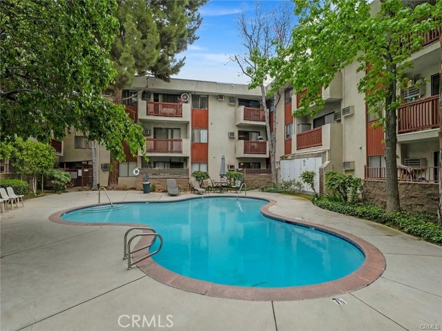 20234 Cantara Street, Winnetka CA: https://media.crmls.org/medias/626e7714-2e73-4e8c-8395-8780f18ddd65.jpg