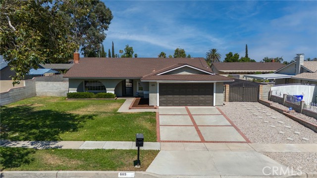 Detail Gallery Image 1 of 1 For 689 N Beechwood Ave, Rialto,  CA 92376 - 4 Beds | 2 Baths