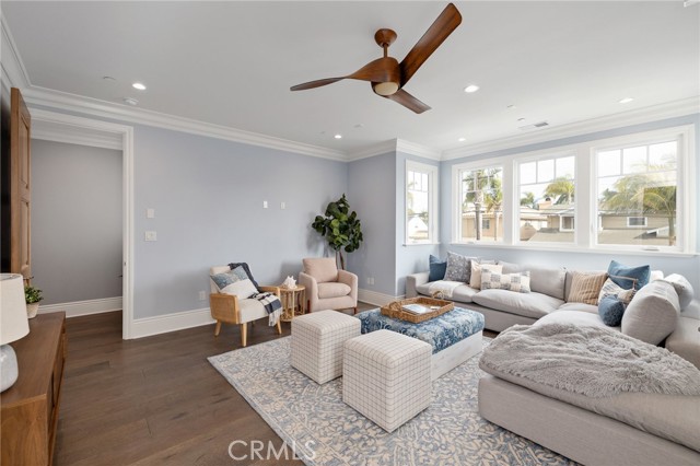 Sun Drenched Family Space with High Ceilings and Timeless Styling