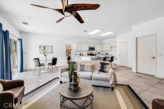 Detail Gallery Image 6 of 47 For 3773 Mission Peak, Palm Springs,  CA 92262 - 2 Beds | 2 Baths