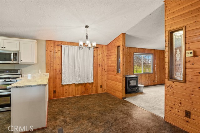 Detail Gallery Image 16 of 47 For 12150 Thunderbird Dr, Red Bluff,  CA 96080 - 4 Beds | 2 Baths